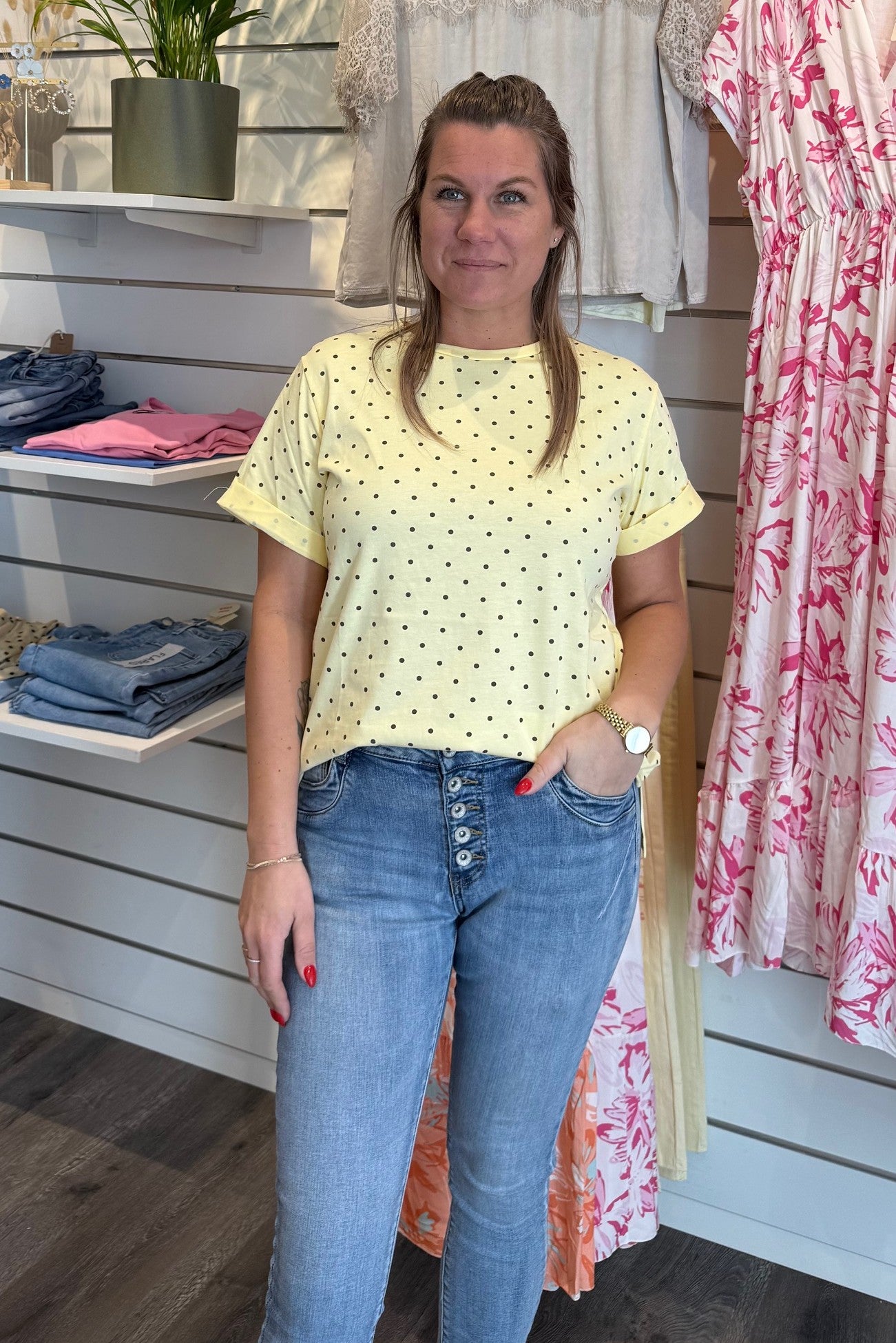 yellow1.jpg