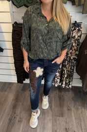 Ylva längre blus Leopard Khaki