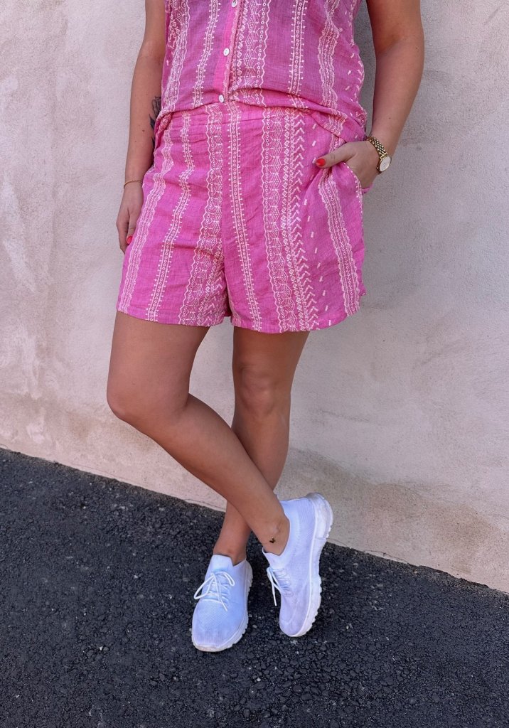 Zandra - Shorts med brodyr - Rosa - Nyhet