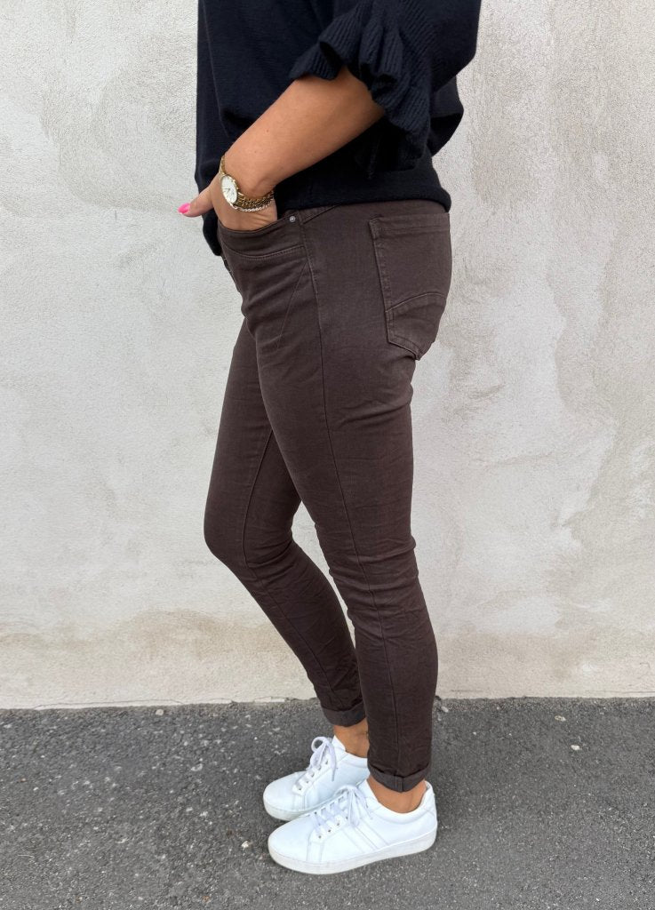Zelma - Jeans med knappar - Choco