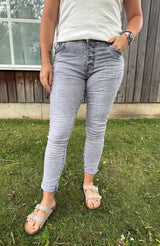 Zelma - Jeans med knappar - Ljusgrå - Nyhet