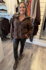 Harriet Teddyjacka Kort Zip Coffee