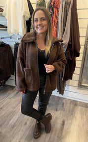 Harriet Teddyjacka Kort Zip Coffee