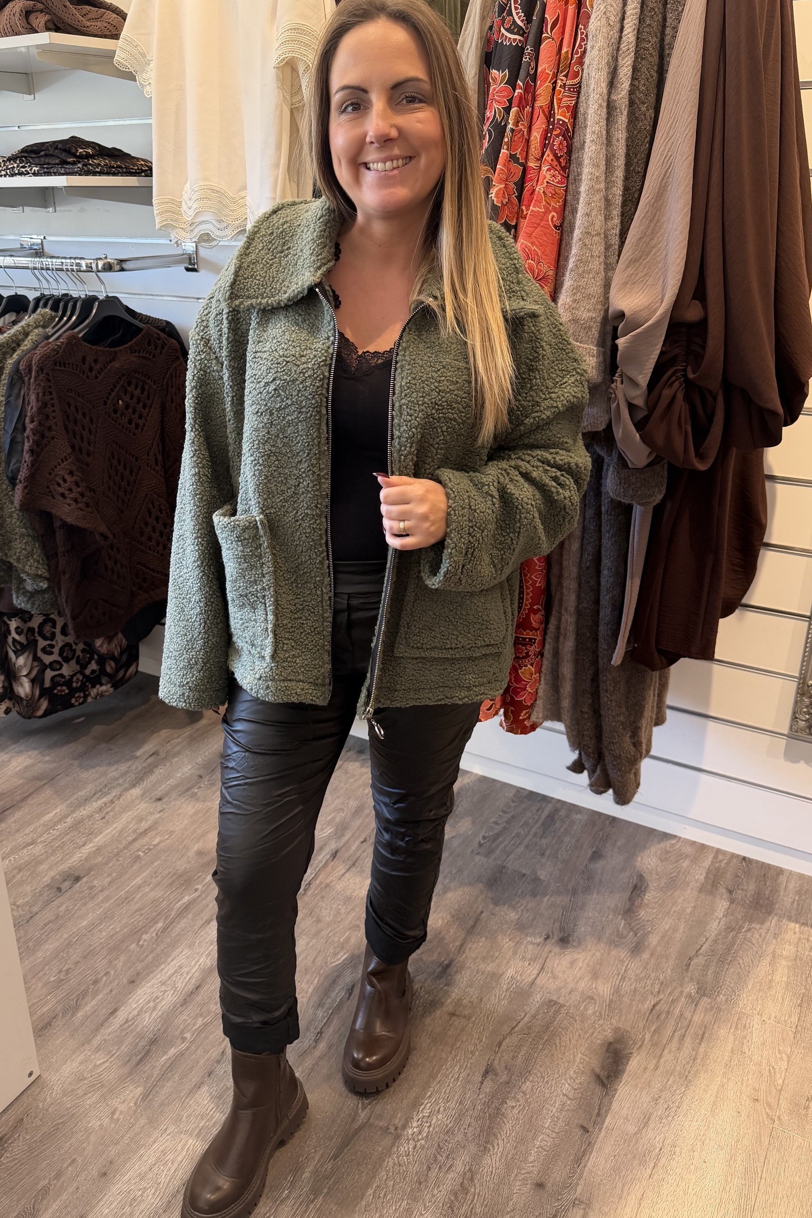 zipkhaki14.jpg