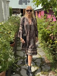 Asta - Klänning - Leopard - Brun -  Nyhet