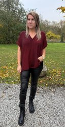 Calla- Blus V-ringad - Glitter - Bordo - Nyhet