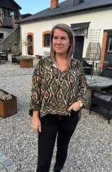 Cleo - Blus - Mönster  - Army - Nyhet