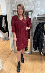 Emore- Klänning - Bordeaux - Nyhet