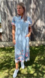 Christina- Klänning - randig/flower Blå- Nyhet