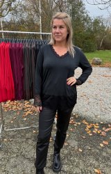 Melina - Topp - Spets - Svart - Nyhet