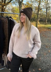 Minna - Stickad tröja - Beige - Nyhet