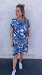 Miranda - Linnetunika Flowermix - Denim - Nyhet