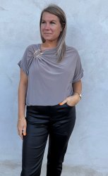 Mirelle - Topp med spänne - Taupe - Nyhet