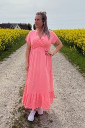 Sabine- Klänning - Korall- Nyhet