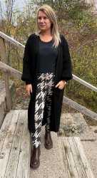 Saga - Långkofta - Svart-  Nyhet