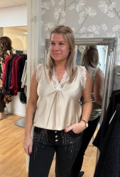 Sasha  - Satinlinne - Champagne - Nyhet