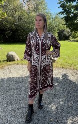 Stefania - Klänning - Mönster - Bordo - Nyhet