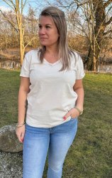 Ewa - T-shirt- V-ringad - Beige - Nyhet