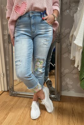 Sofie - Jeans - Lappar/Blommor - Denim - Nyhet